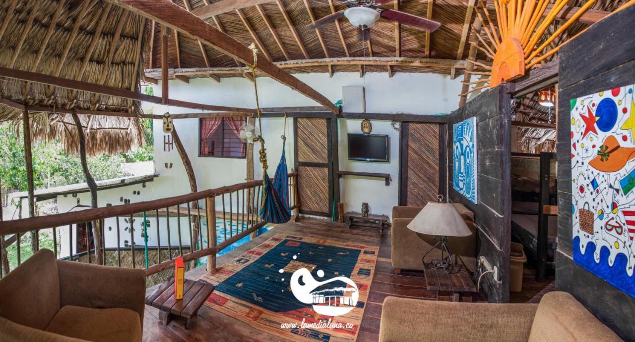 Hostal La Media Luna Palomino Szoba fotó